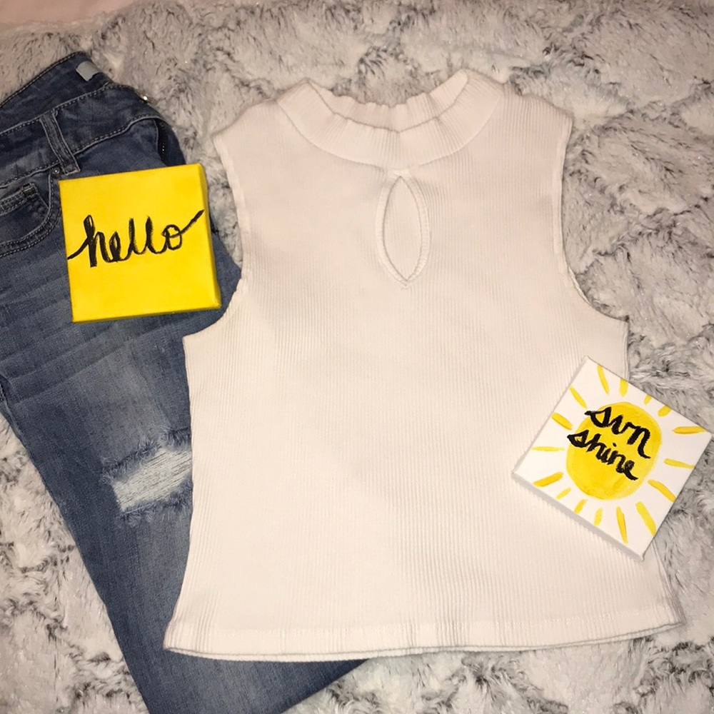 White Ribbed Keyhole Crop Top
